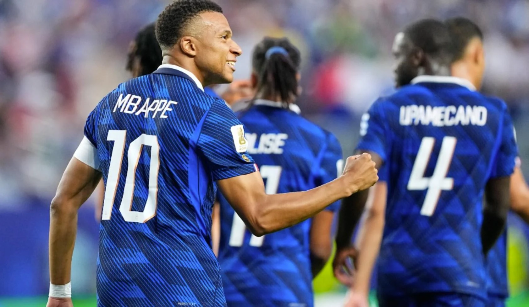 OK9: Mbappe Toả Sáng, Pháp Chắc Suất Vào Vòng Trong